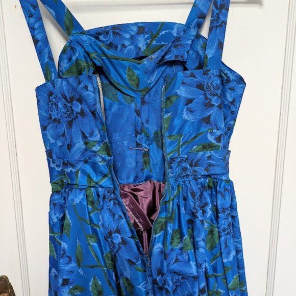 Vintage 1950's / 1960's Taffeta Fit and Flare Cocktail Dress - Picture 6 of 7